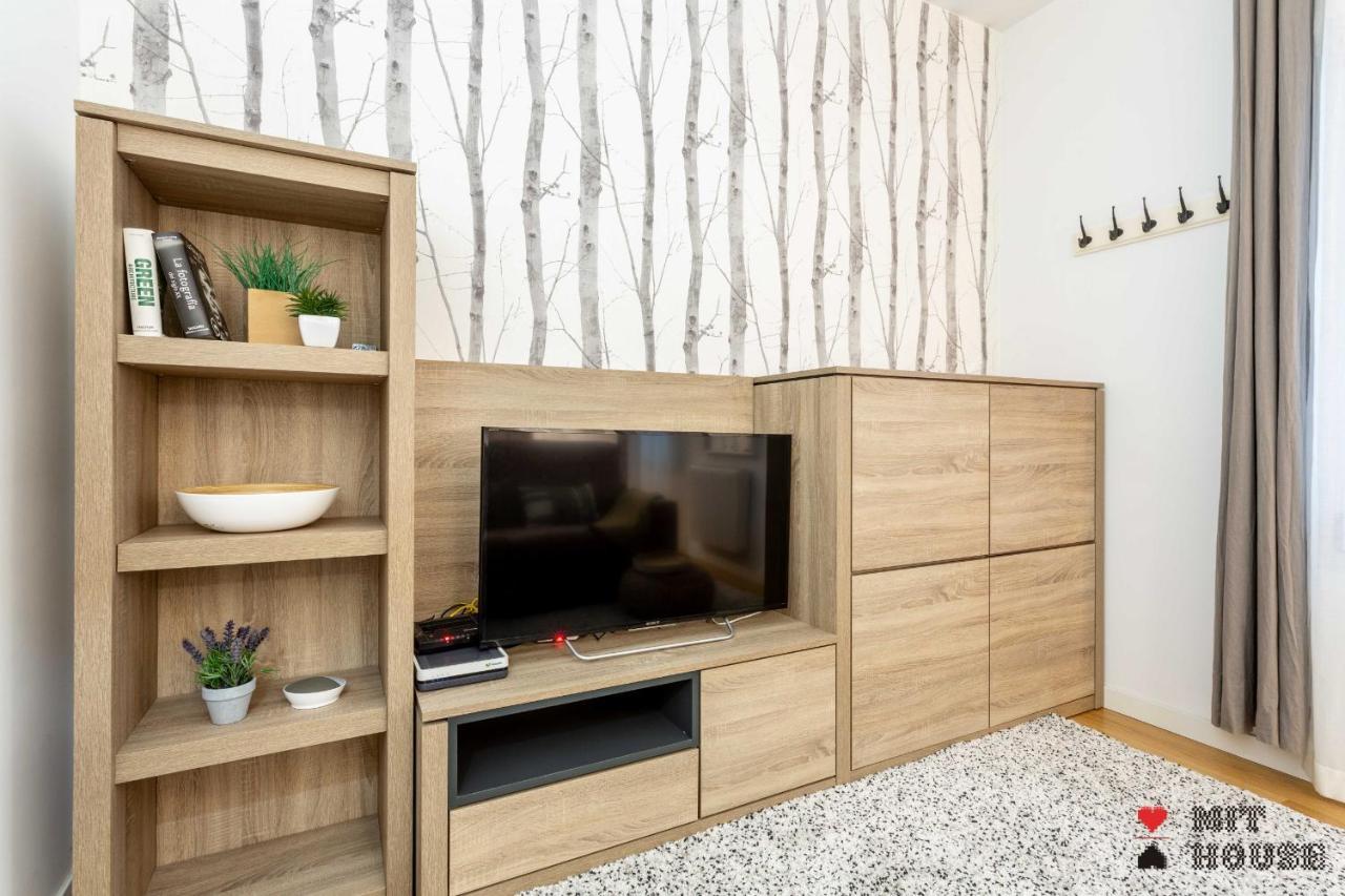 Mit House Ayala En Madridアパートメント エクステリア 写真