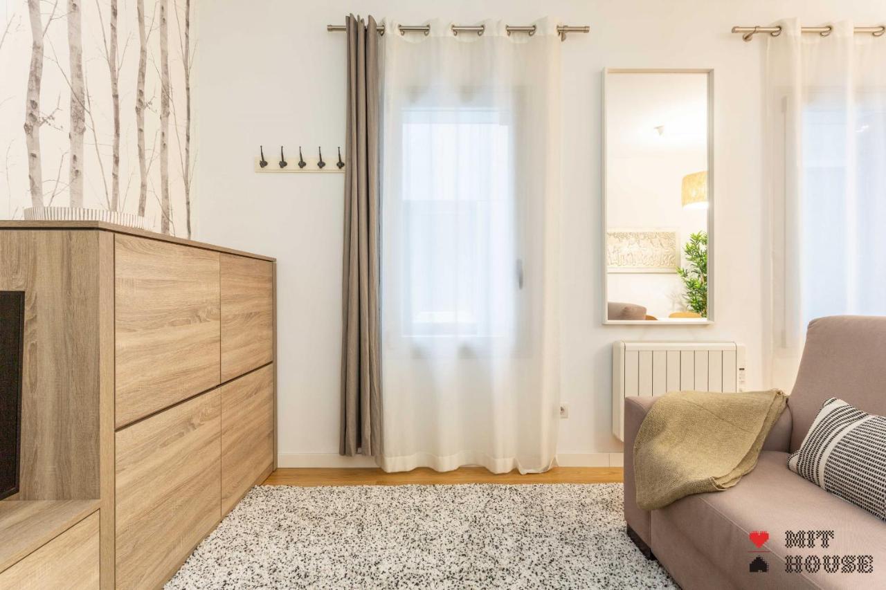 Mit House Ayala En Madridアパートメント エクステリア 写真