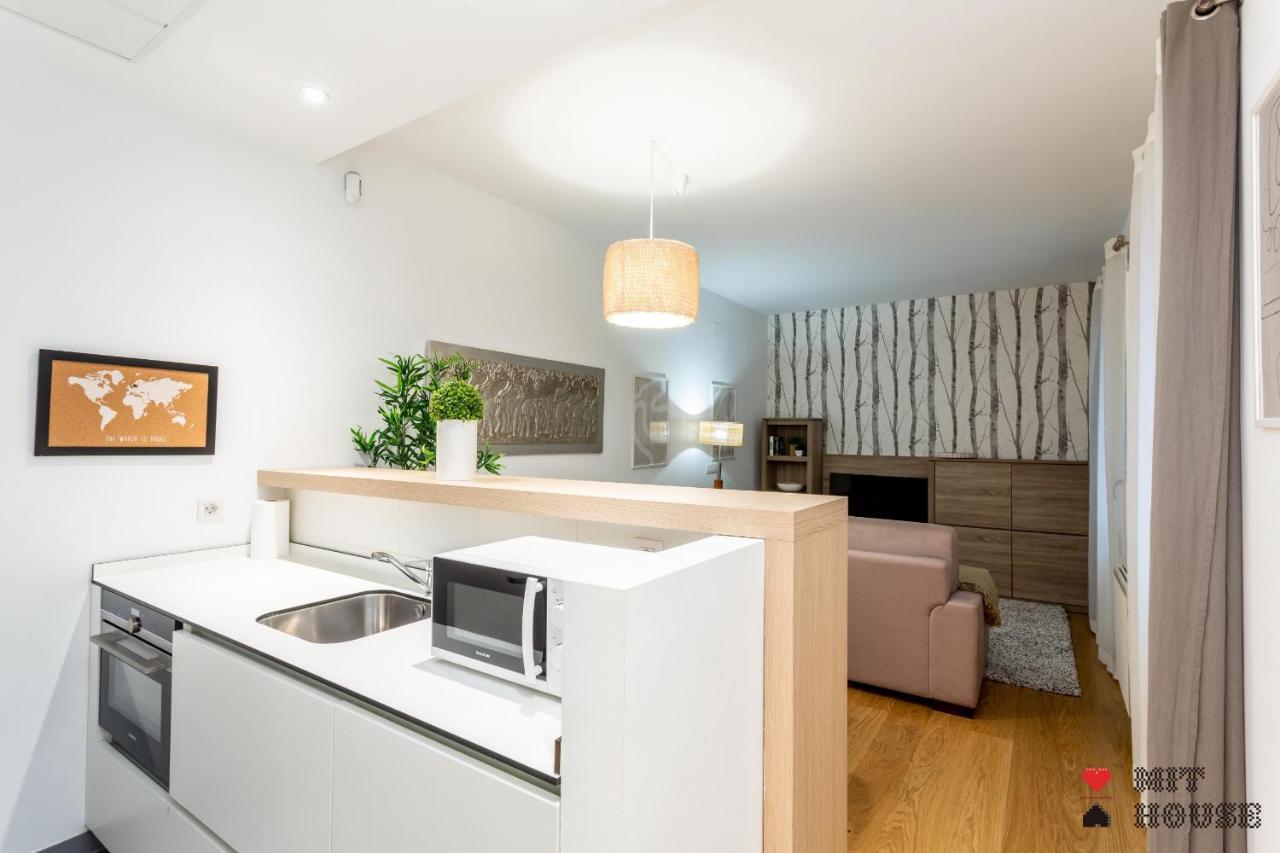 Mit House Ayala En Madridアパートメント エクステリア 写真