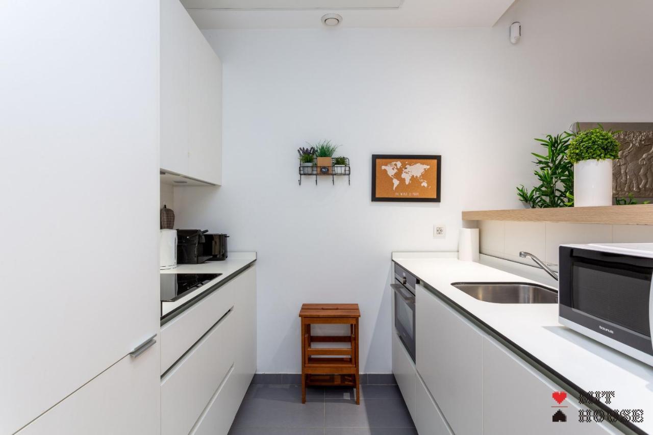 Mit House Ayala En Madridアパートメント エクステリア 写真