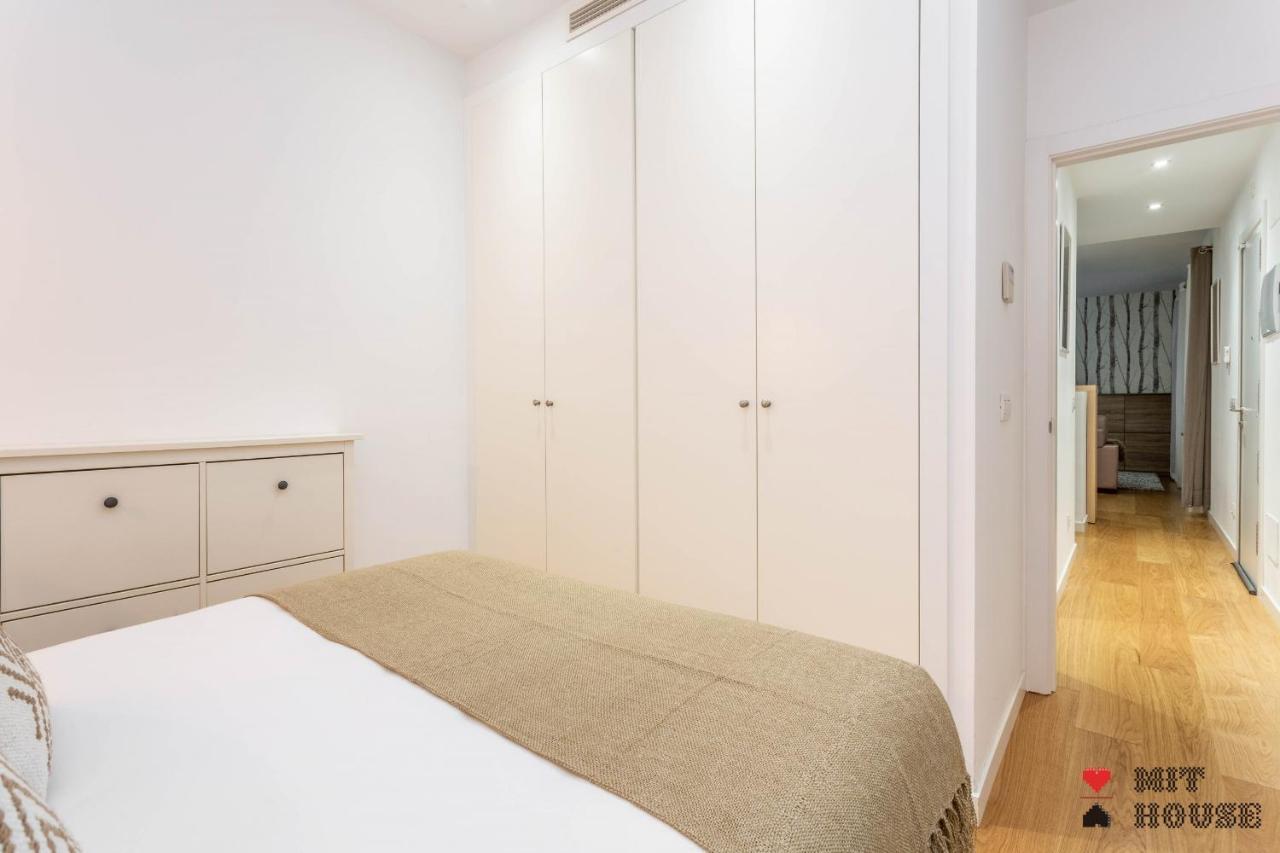 Mit House Ayala En Madridアパートメント エクステリア 写真